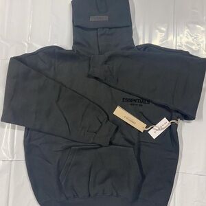 Essentials Stretch Limo SS22